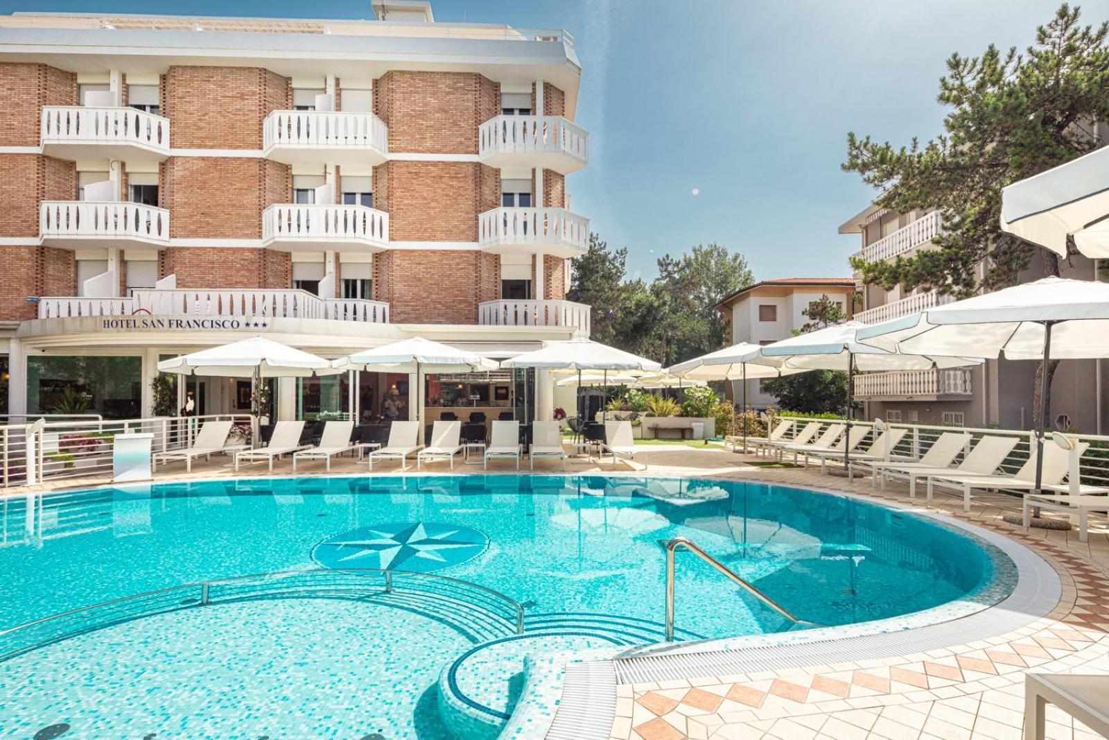 Hotel San Francisco Lignano Sabbiadoro Dış mekan fotoğraf