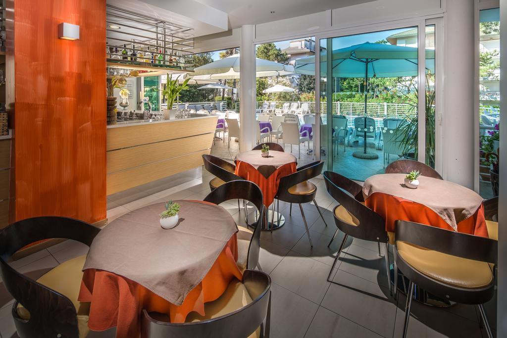 Hotel San Francisco Lignano Sabbiadoro Dış mekan fotoğraf